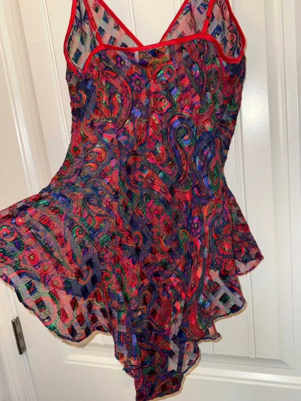 Victoria's Secret Sheer Paisley Teddy Red-Multicolor Print Vintage Sz Med - Picture 15 of 15
